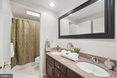 9800 Kohoutek Court, Vienna, VA 22182 - Photo 23