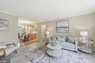 9800 Kohoutek Ct, Vienna, VA 22182 - Photo 3