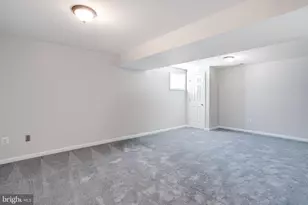 9009 Lake Braddock Dr, Burke, VA 22015 - Photo 27