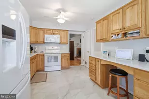 9009 Lake Braddock Dr, Burke, VA 22015 - Photo 25