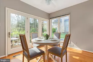 9107 Meadowcreek Ln, Lorton, VA 22079 - Photo 9