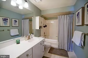12205 Fairfield House Dr, Fairfax, VA 22033 - Photo 21