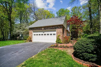 11104 Loran Road, Great Falls, VA 22066 - Photo 3