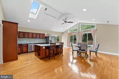 7029 Old Dominion Drive, McLean, VA 22101 - Photo 1