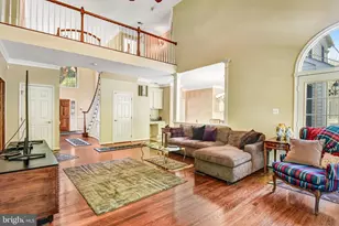 11224 Devereux Manor Ln, Fairfax Station, VA 22039 - Photo 15