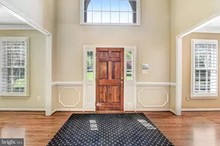 11224 Devereux Manor Ln, Fairfax Station, VA 22039 - Photo 7