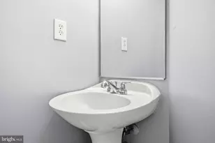 8547 Towne Manor Ct, Alexandria, VA 22309 - Photo 29