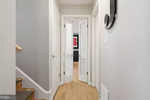 8907 Camden St, Alexandria, VA 22308 - Photo 41