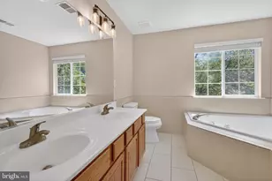 5169 Ballycastle Cir, Alexandria, VA 22315 - Photo 19