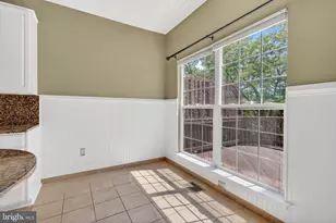 5169 Ballycastle Cir, Alexandria, VA 22315 - Photo 13