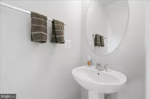 13538 Sayward Blvd, Herndon, VA 20171 - Photo 31