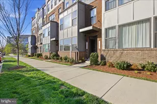 13538 Sayward Blvd, Herndon, VA 20171 - Photo 5