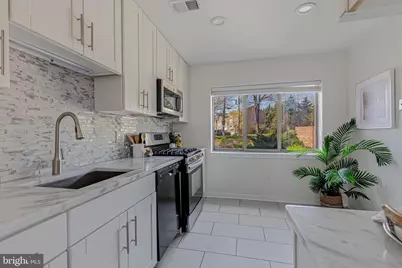 3713 Madison Lane, Falls Church, VA 22041 - Photo 7