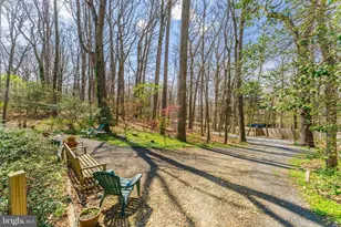 901 Chinquapin Rd, McLean, VA 22102 - Photo 7