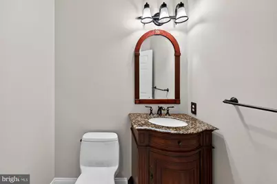 1702 Landon Hill Road, Vienna, VA 22182 - Photo 37