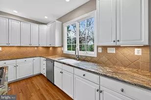 1702 Landon Hill Rd, Vienna, VA 22182 - Photo 19