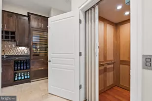 9111 Dara Ln, Great Falls, VA 22066 - Photo 11