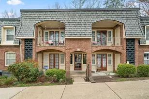 8229 Kings Charter Ln, Springfield, VA 22152 - Photo 1