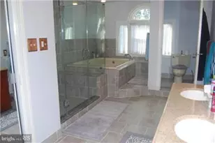 15559 Eagle Tavern Ln, Centreville, VA 20120 - Photo 3