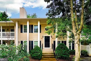 10194 Ashbrooke Ct, Oakton, VA 22124 - Photo 1