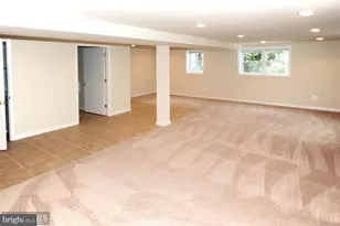 1318 Mayflower Dr, McLean, VA 22101 - Photo 9