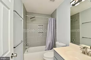 5027 Village Fountain Pl, Centreville, VA 20120 - Photo 33