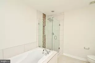 5027 Village Fountain Pl, Centreville, VA 20120 - Photo 27