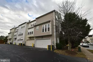 5027 Village Fountain Pl, Centreville, VA 20120 - Photo 37