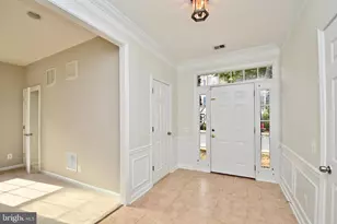 5027 Village Fountain Pl, Centreville, VA 20120 - Photo 3