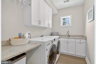 1420 Kurtz Road, McLean, VA 22101 - Photo 23