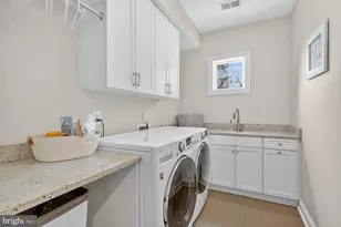1420 Kurtz Rd, McLean, VA 22101 - Photo 23