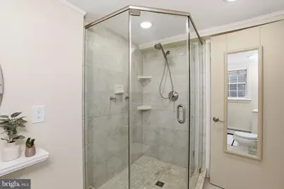 3917 Malcolm Court, Annandale, VA 22003 - Photo 25