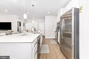 12865 Mosaic Pk Wy, Herndon, VA 20171 - Photo 13