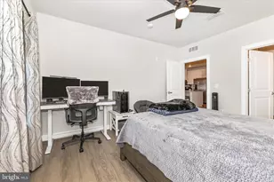 12865 Mosaic Pk Wy, Herndon, VA 20171 - Photo 21