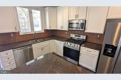 2593 James Madison Circle, Herndon, VA 20171 - Photo 9