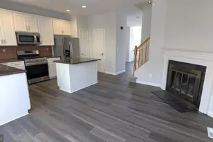 2593 James Madison Cir, Herndon, VA 20171 - Photo 17