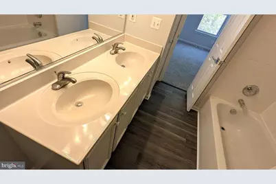 2593 James Madison Circle, Herndon, VA 20171 - Photo 29