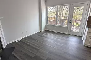 2593 James Madison Cir, Herndon, VA 20171 - Photo 15