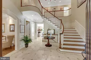 1239 Daleview Dr, McLean, VA 22102 - Photo 11