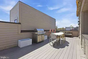 7509 Sawyer Farm Wy, McLean, VA 22102 - Photo 5