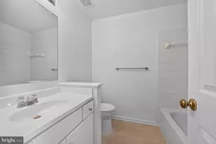 12054 Edgemere Cir, Reston, VA 20190 - Photo 15