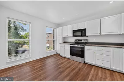 12054 Edgemere Circle, Reston, VA 20190 - Photo 13