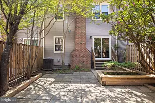 9606 Scotch Haven Dr, Vienna, VA 22181 - Photo 45