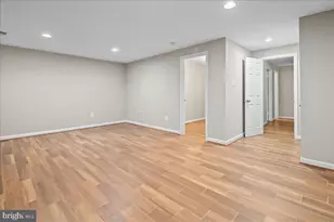 9606 Scotch Haven Dr, Vienna, VA 22181 - Photo 37