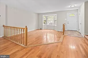 9606 Scotch Haven Dr, Vienna, VA 22181 - Photo 5