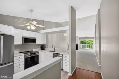 2846 Yarling Court #2846, Falls Church, VA 22042 - Photo 5