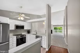 2846 Yarling Ct, Falls Church, VA 22042 - Photo 5