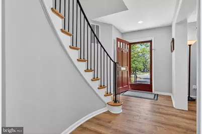 8426 Grenoble Court, Springfield, VA 22152 - Photo 7