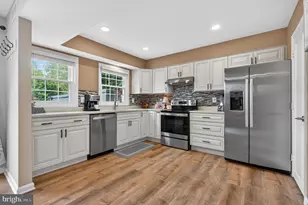8426 Grenoble Ct, Springfield, VA 22152 - Photo 19