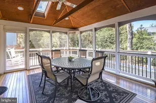 8306 Crown Court Rd, Alexandria, VA 22308 - Photo 11